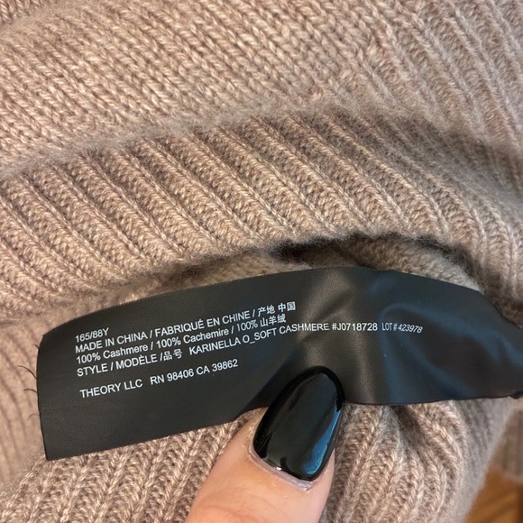 Theory 100% Cashmere “Karinella O” Soft Turtleneck Sweater – Taupe, Size M - Picture 4 of 4